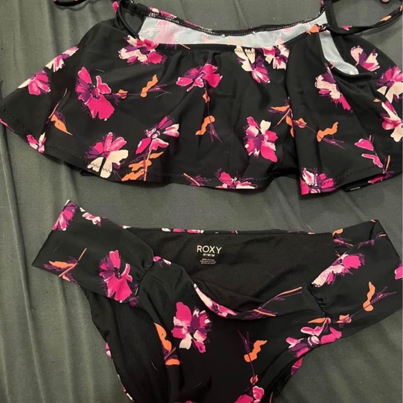 Roxy Brand two piece bathing suits - Picture 2 of 2